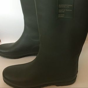 Tretorn rain boots